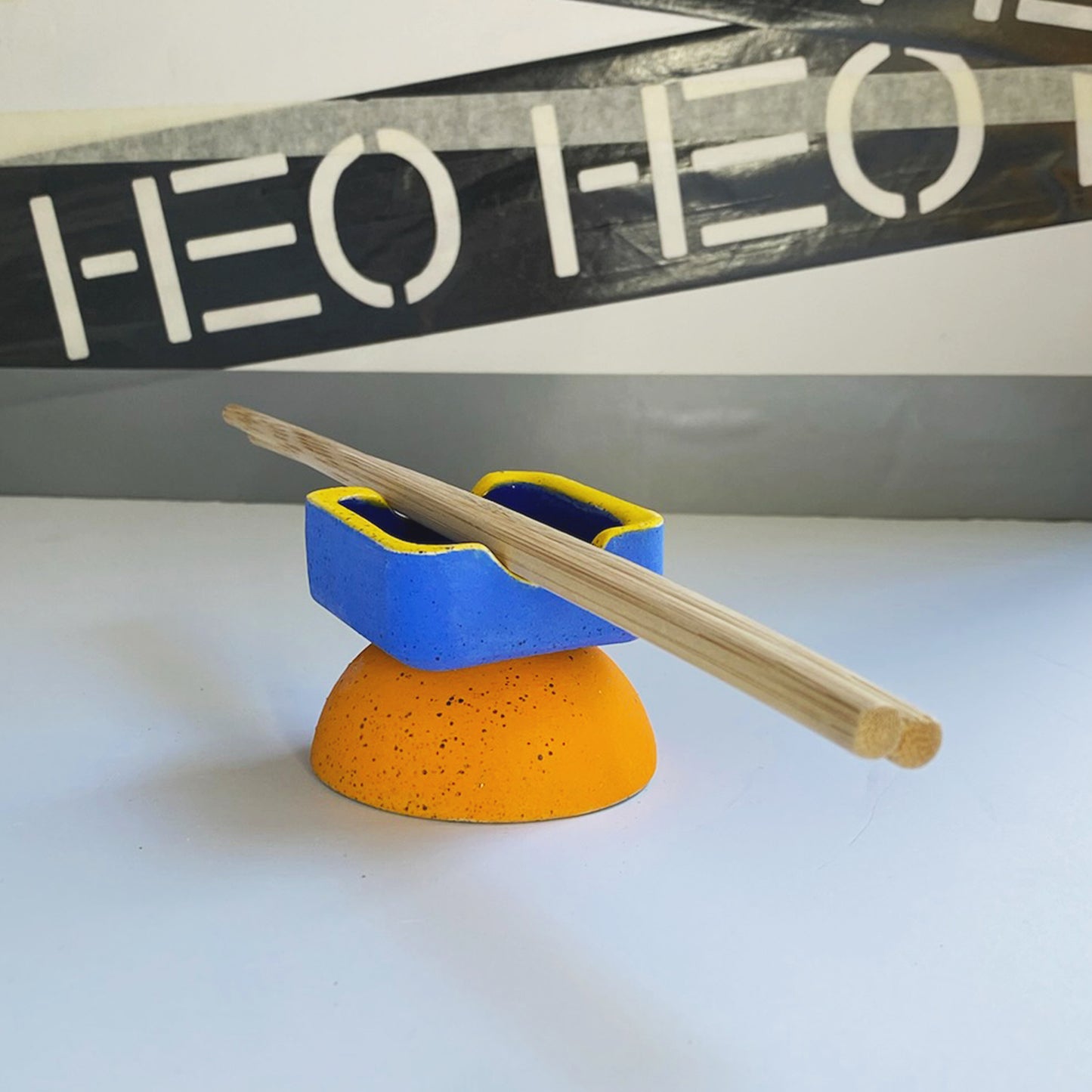 Cartoon Sauce and Chopstick Dishes
