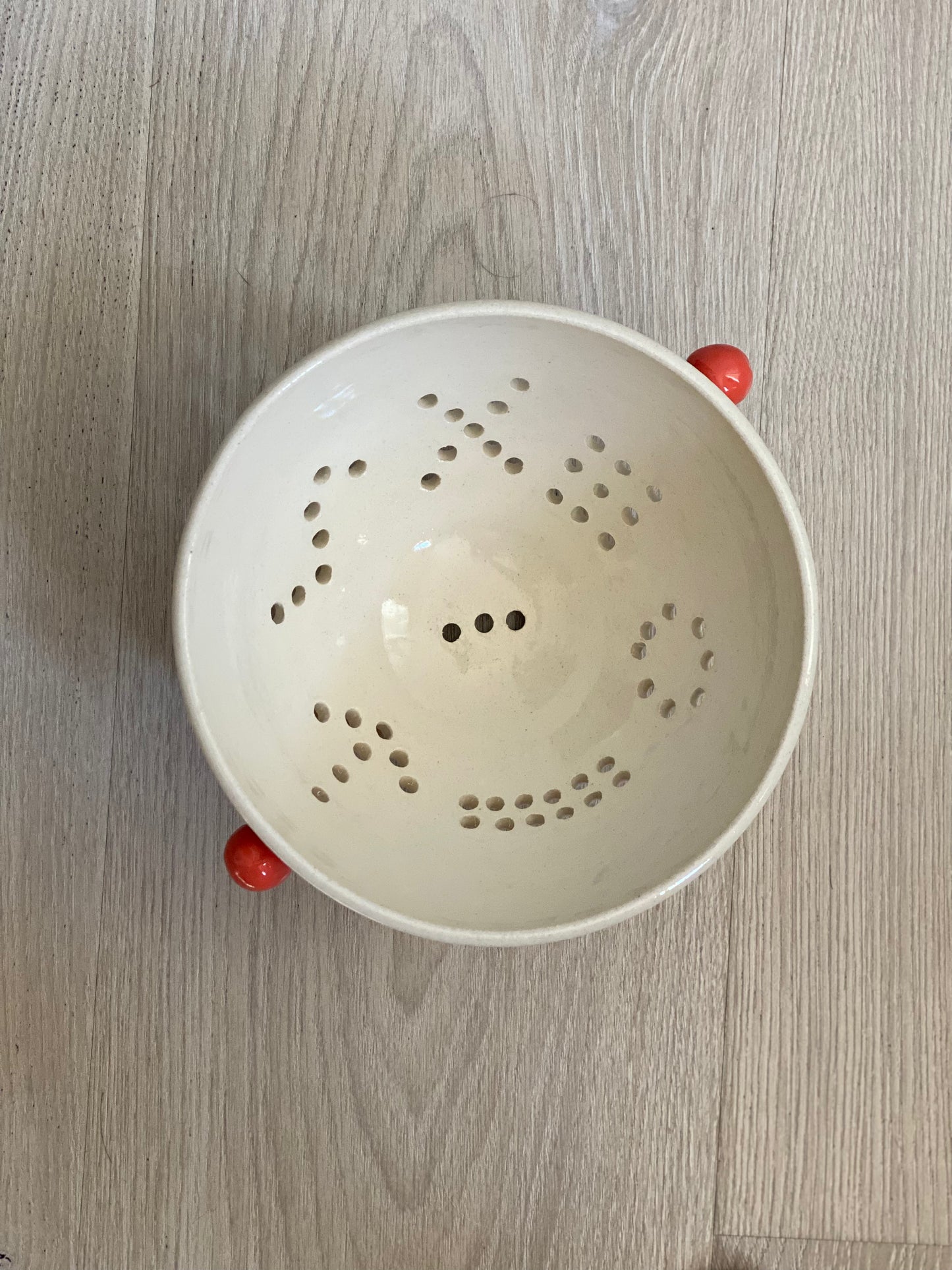 Berry Colander